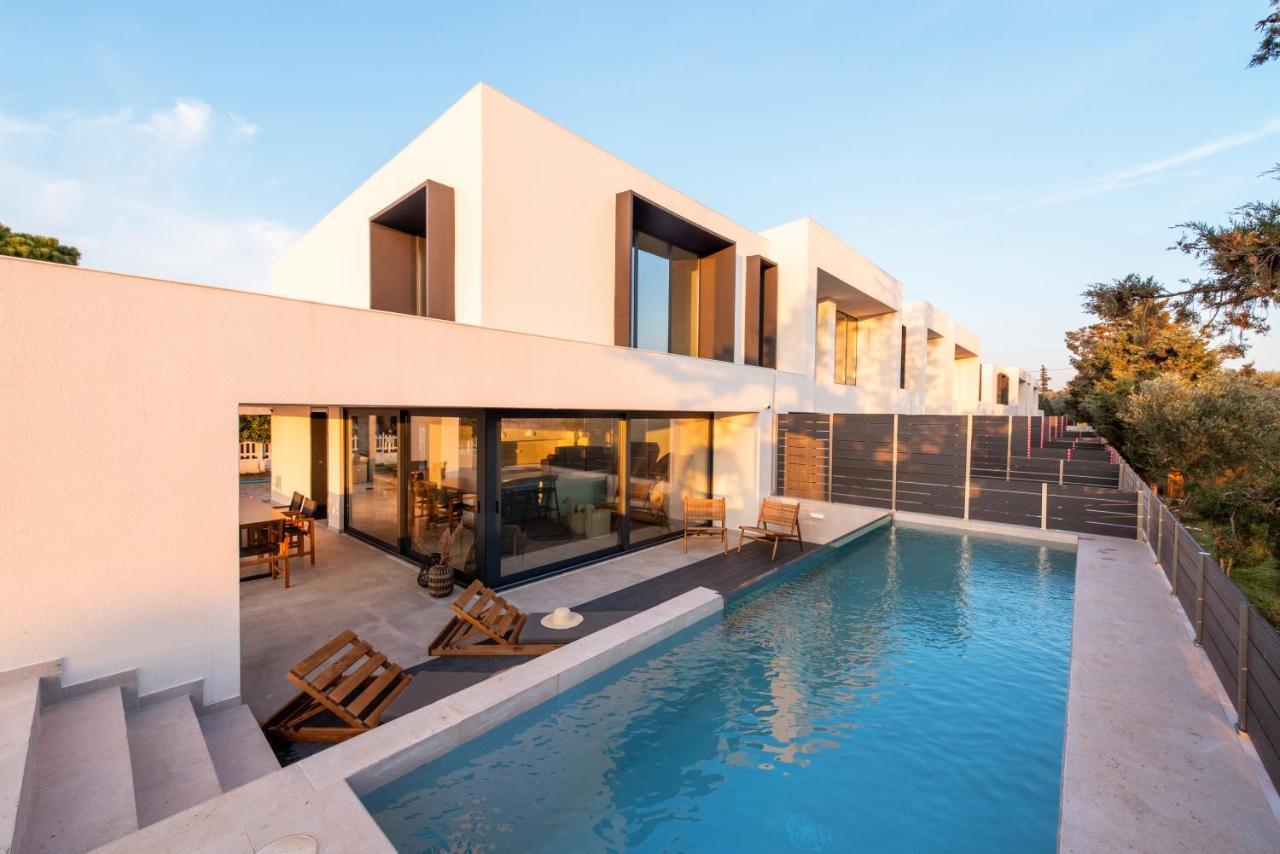 Serene Seafront Villas ネア・イラクリア エクステリア 写真
