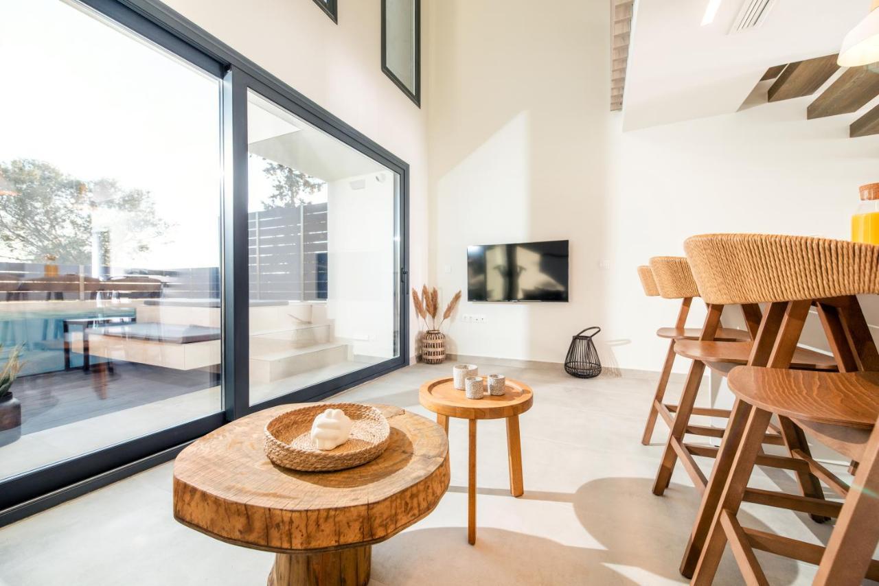 Serene Seafront Villas ネア・イラクリア エクステリア 写真